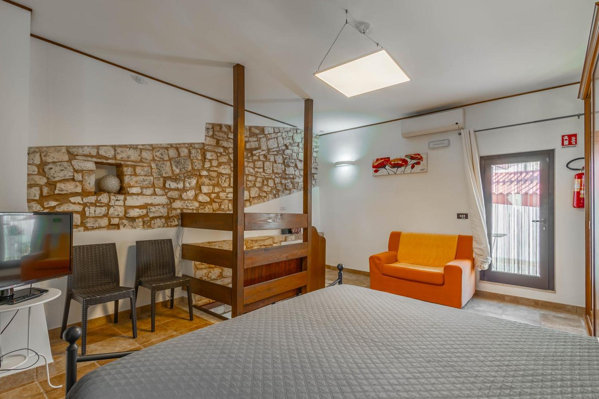 Antiche Mura Apartments "Nel Cuore Della Puglia"Bivani, Cucina, Terrazzo Turi Eksteriør bilde
